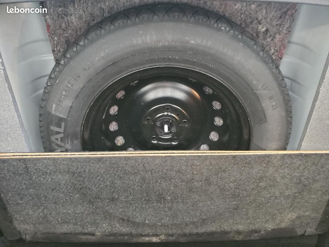 Dacia Duster Blue dCi 115 4x2 Confort (image 12)