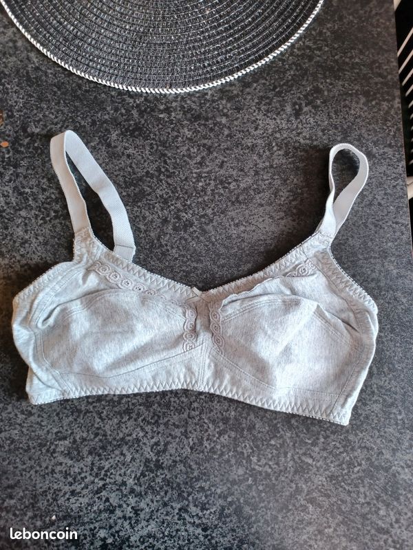 Soutien-gorge neuf Naturana 90D (image 1)