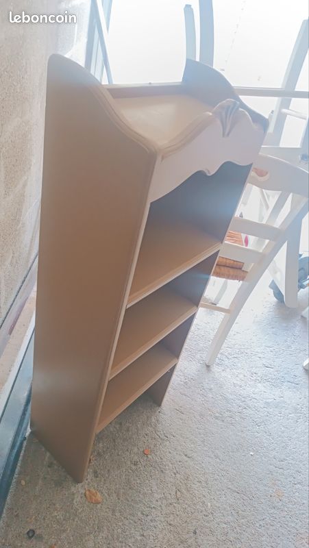 Meuble en bois (image 2)