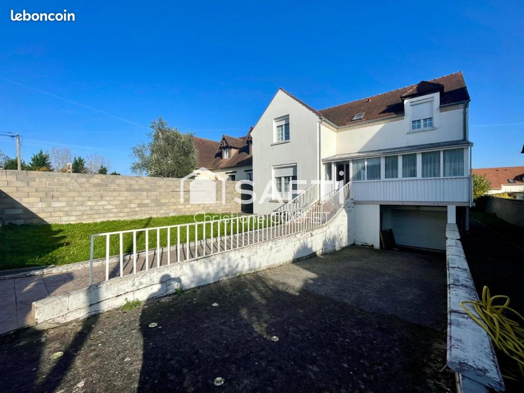 Maison 9 pièces 171 m² (image 1)