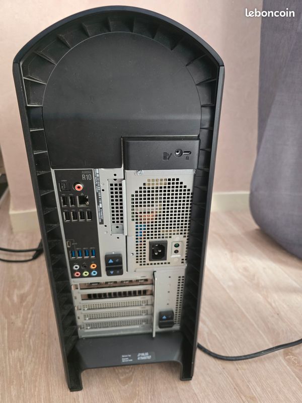 PC Gaming Alienware Aurora R10 (Ryzen 9 3950X / 64 Go RAM / RTX 3060 12 Go) (image 2)