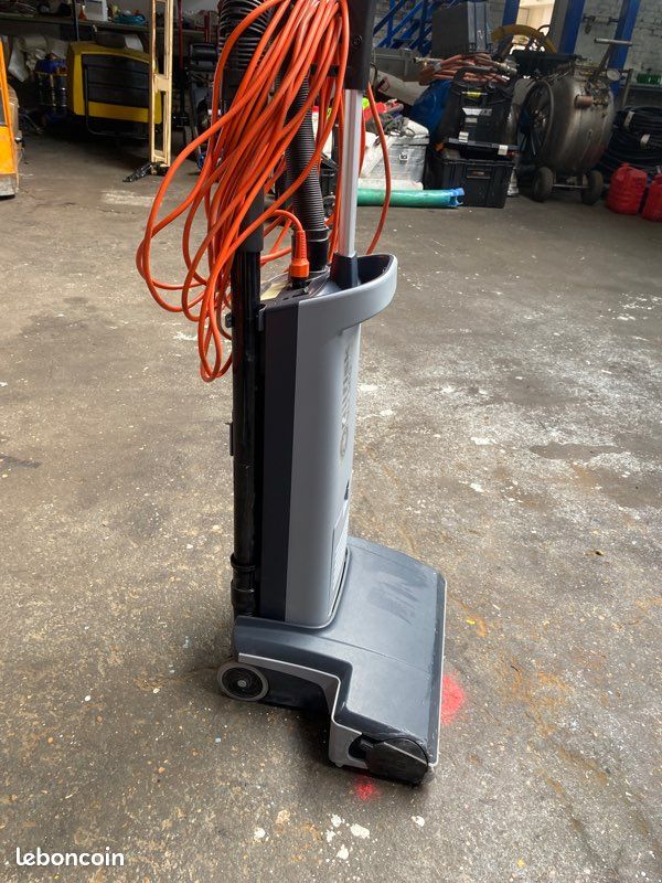 Aspirateur nilfisk vu 500 (image 3)