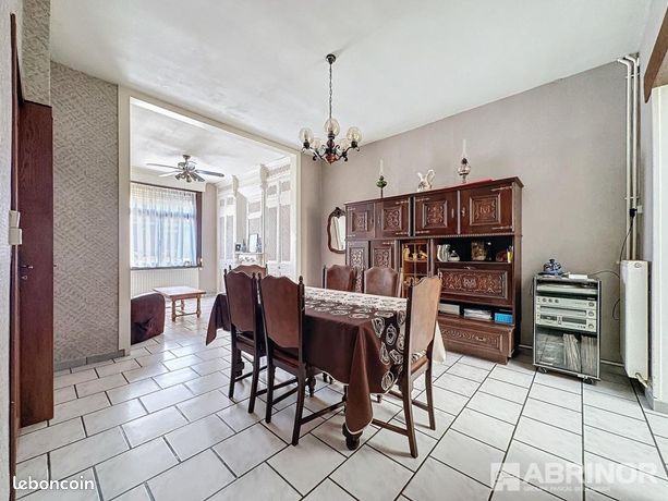https://img.leboncoin.fr/api/v1/lbcpb1/images/d5/4d/a5/d54da53283f549c20e0bcbc8e9b4ebd310257754.jpg?rule=ad-image