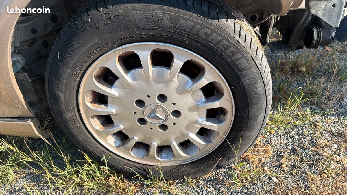 Jantes Mercedes-Benz 225/55R16 (image 1)