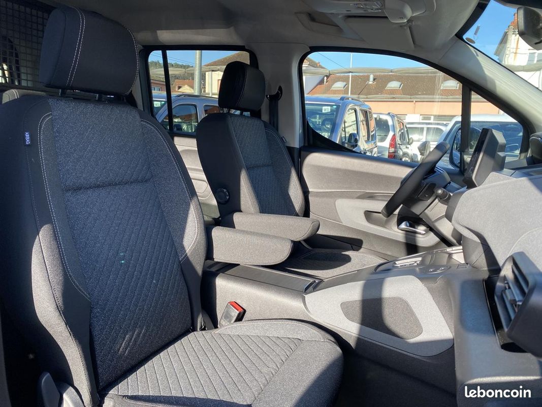 PEUGEOT RIFTER (2) Standard 1.5 BlueHDI S&S 130 EAT8 ALLURE N1 SANS MALUS / CAMERA / MAIN LIBRE (image 13)