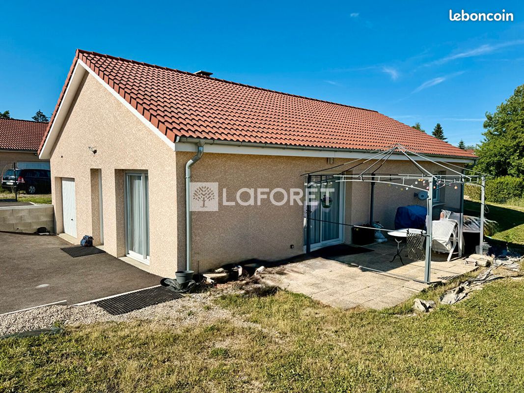 Maison 5 pièces 100 m² · à Saint-Didier-de-la-Tour · 100 m² · 259 000 €