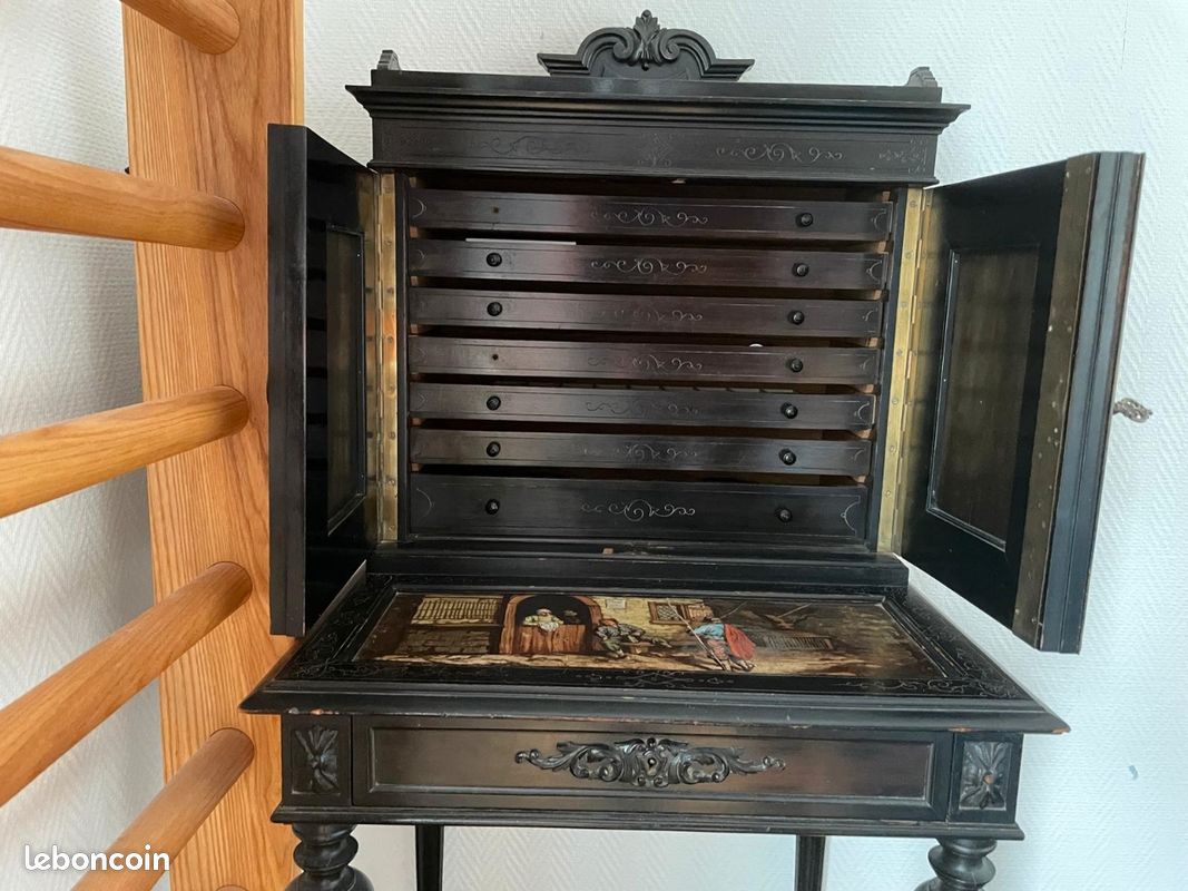 Meuble ancien atypique cigarillier (image 5)