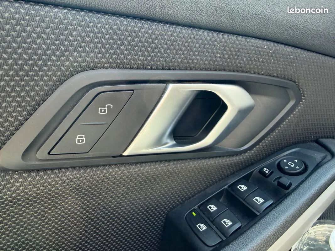 BMW Série 3 Touring 320D Xdrive 190ch Lounge - 2020 - CarPlay - Boîte auto (image 32)