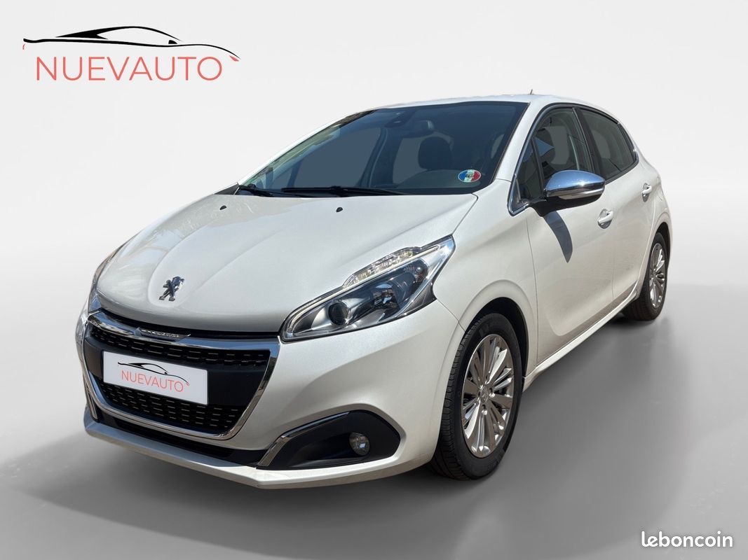 PEUGEOT 208 1.2 PureTech 82ch BVM5 Allure (image 1)