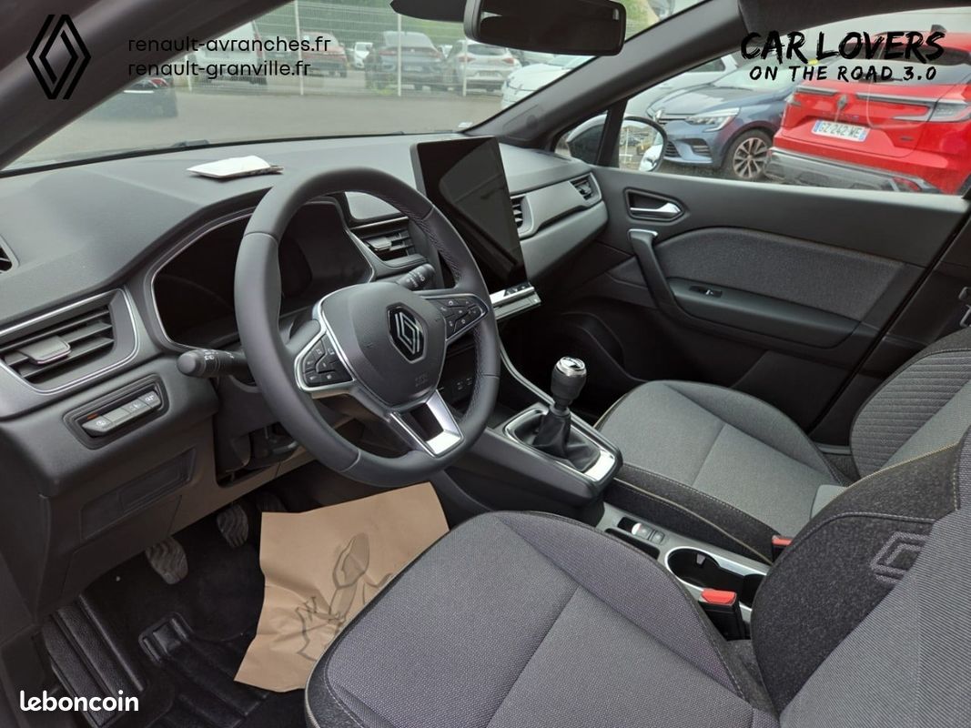 RENAULT Captur TCe 90 ch Techno (image 16)
