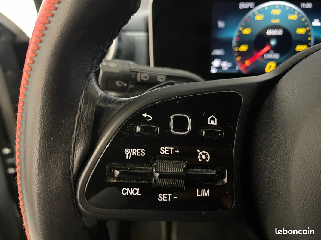 MERCEDES Classe A 180D W177 116ch Business Line - 2020 - Suivi complet - Boîte auto - LED (image 25)
