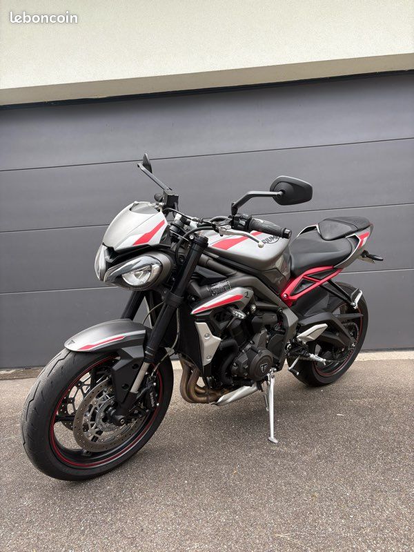 Triumph street triple R 765 (image 2)