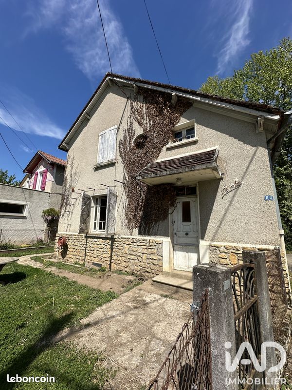 Maison 4 pièces 81 m² · à Saint-Céré · 81 m² · 55 000 €