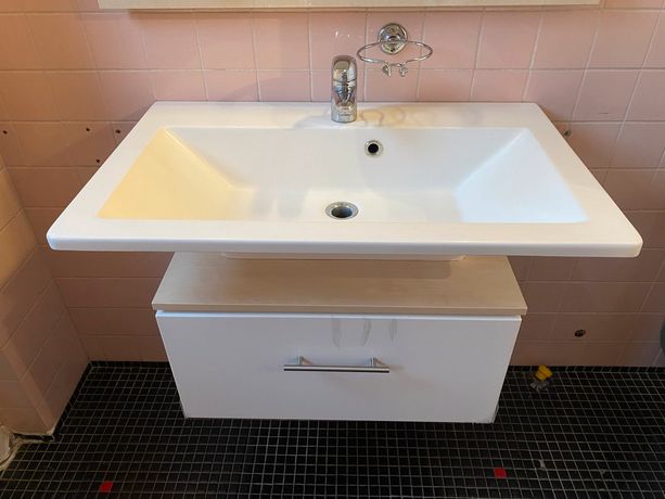 Meuble salle de bain, armoire de rangement sur pieds 45 × 30 × 83,5 cm  blanc - Conforama