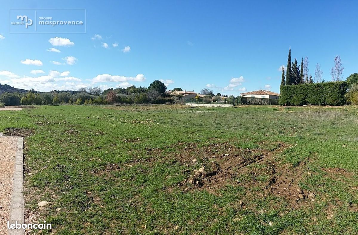 Terrain à bâtir de 505 m² à CHATEAUNEUF-DE-GADAGNE (84) · à Châteauneuf-de-Gadagne · 154 000 €