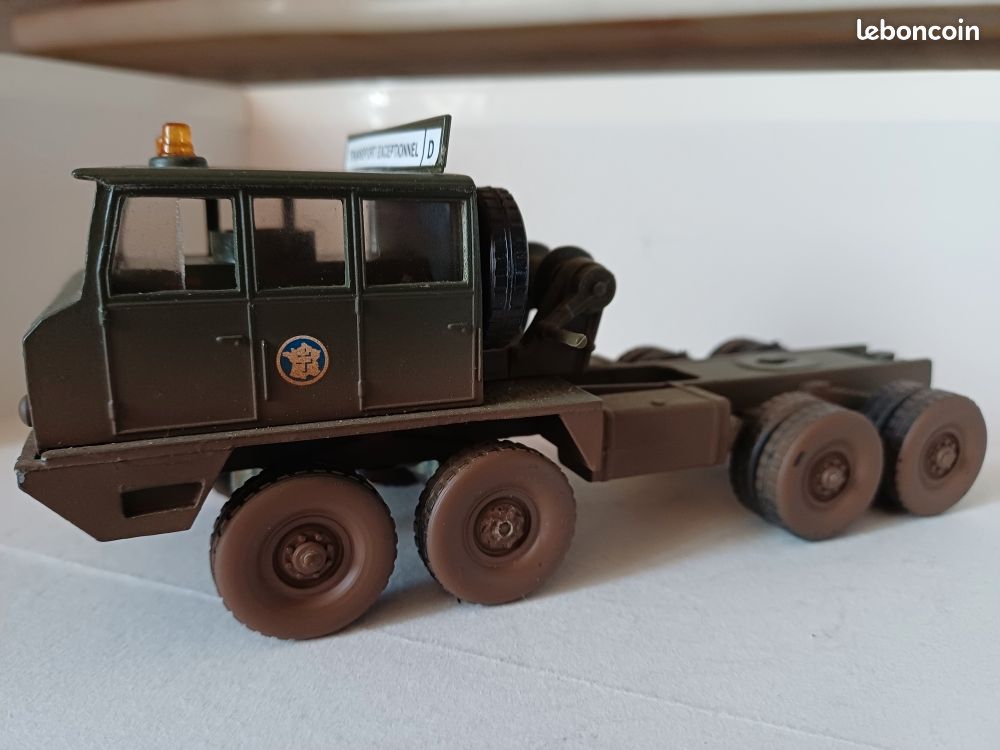 Ancien camion remorque, Berliet T12 + char Patton M47, Solido - Vendu