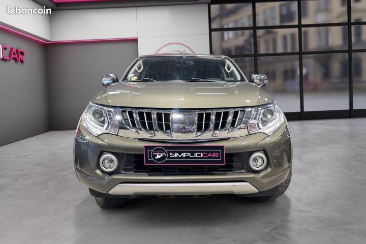 MITSUBISHI L200 DOUBLE CAB 2.4 DI-D 181 INSTYLE BA 181Ch Garantie 12 mois (image 6)