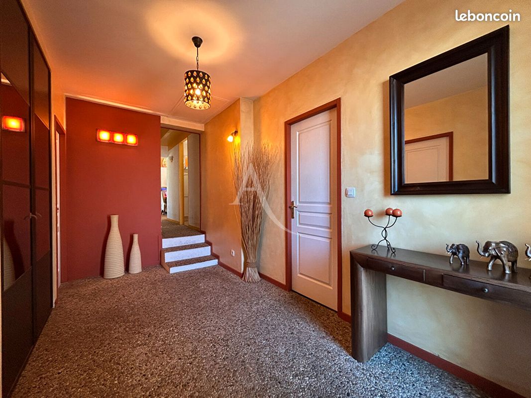 Maison 6 pièces 218 m² · à Saint-Médard-en-Jalles · 218 m² · 880 000 €