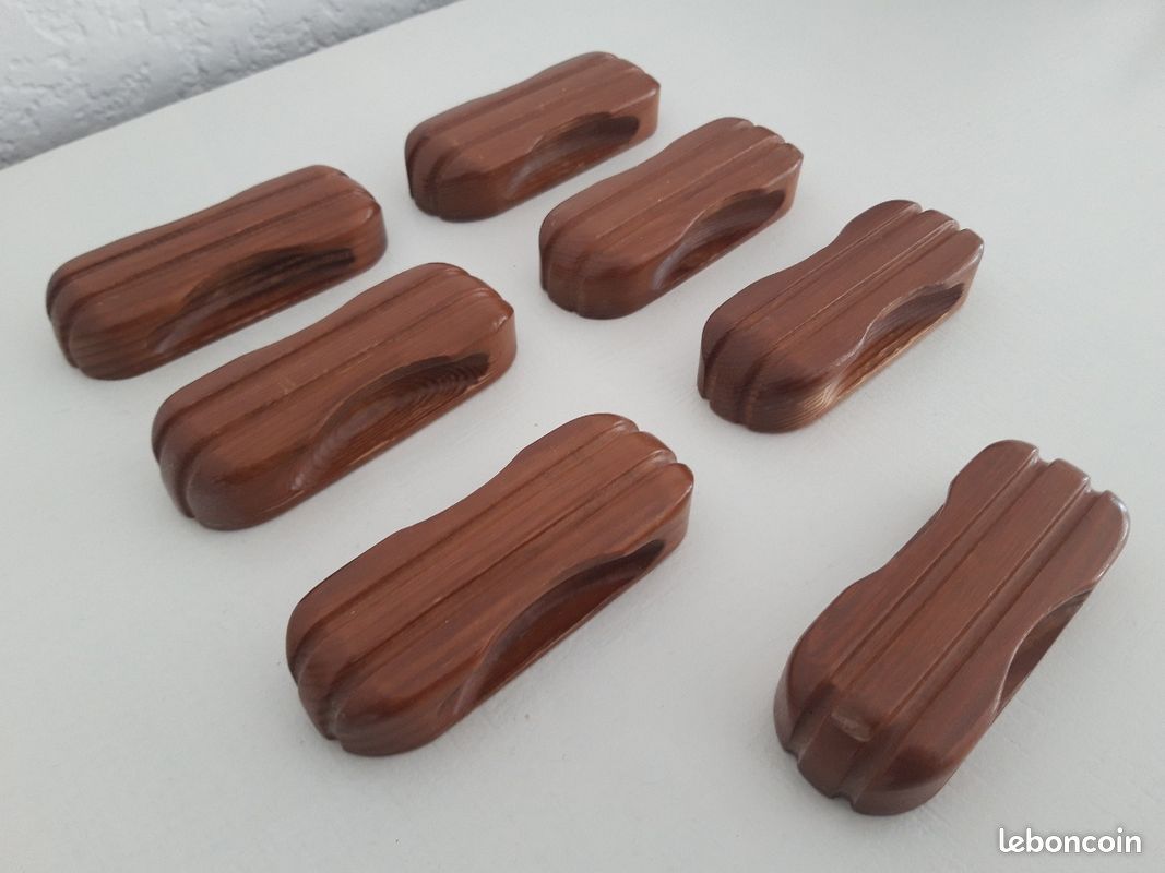 Lot 7 poignées de porte de meuble en bois – Entraxe 6,5 cm (image 1)