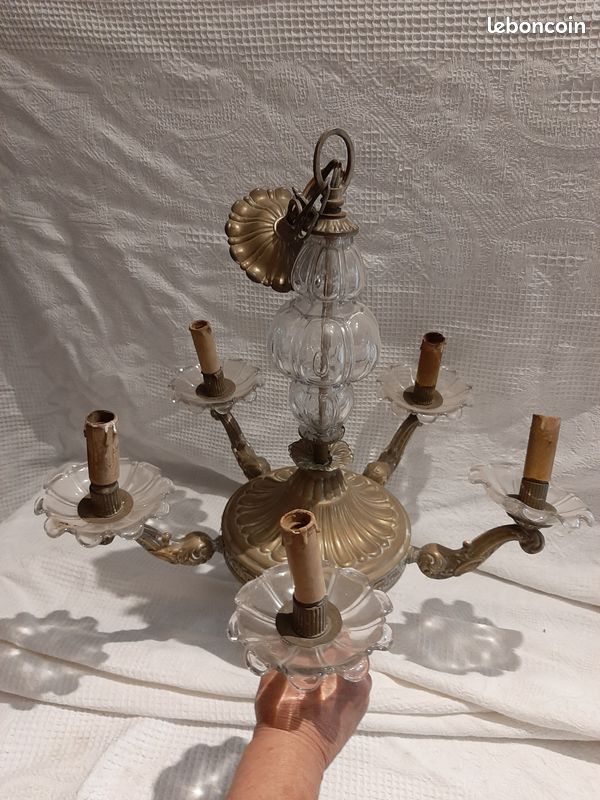 Lustre (image 1)