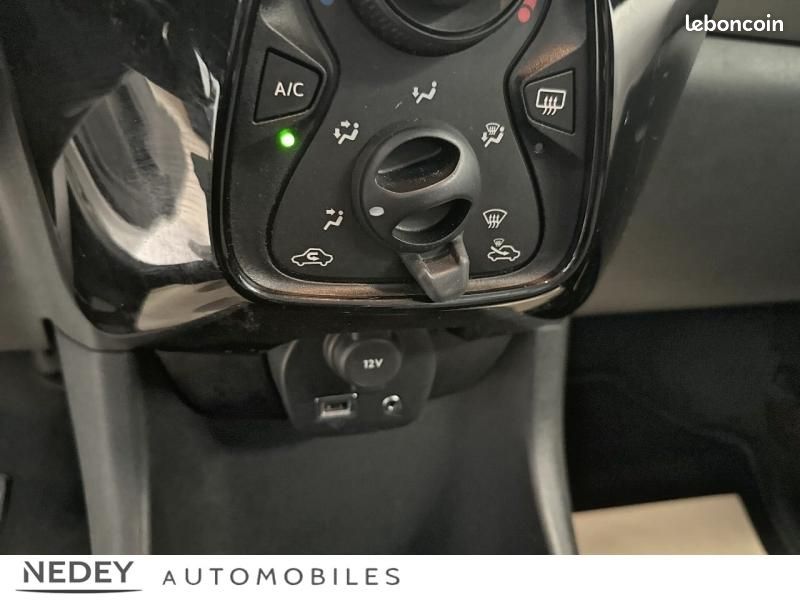 Citroen C1 PureTech 82 Shine 3p (image 20)