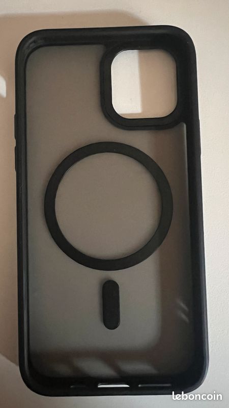 Coque iPhone 11 Pro neuf (image 2)