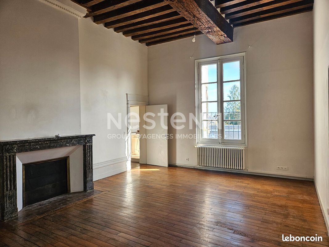 Appartement 4 pièces 123 m² · à Loches · 122,6 m² · 836 €/mois