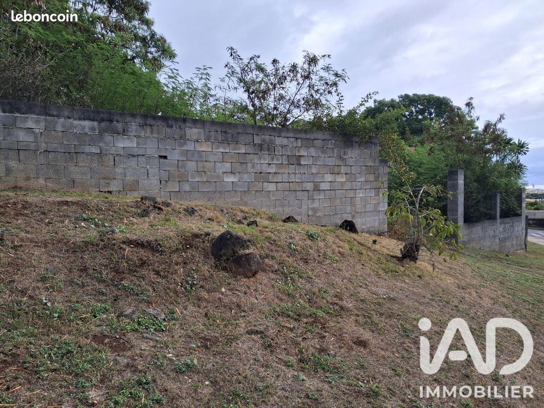 Terrain 459 m² · à Saint-Denis · 459 m² · 370 000 €