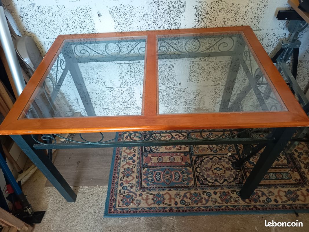 Table (image 1)