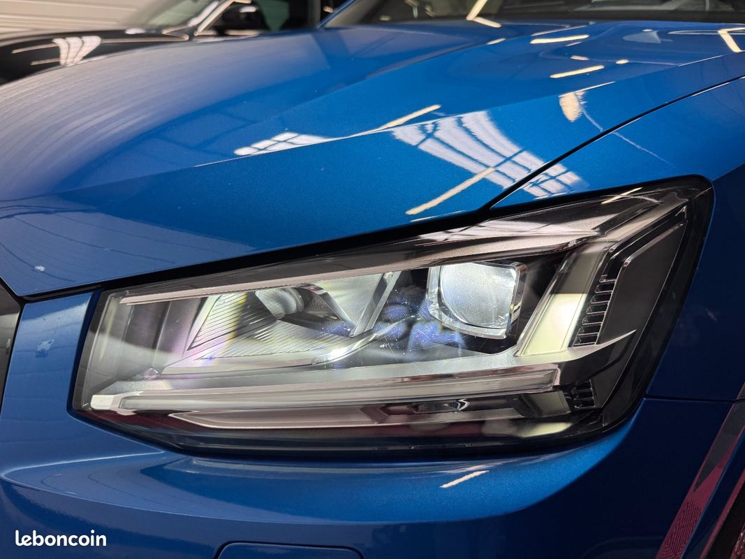 AUDI Q2 40 TFSI 190 S tronic 7 Quattro S Line + CARPLAY + TOIT OUVRANT + AFFICHAGE TETE HAUTE + SIÈGES CHAU (image 30)