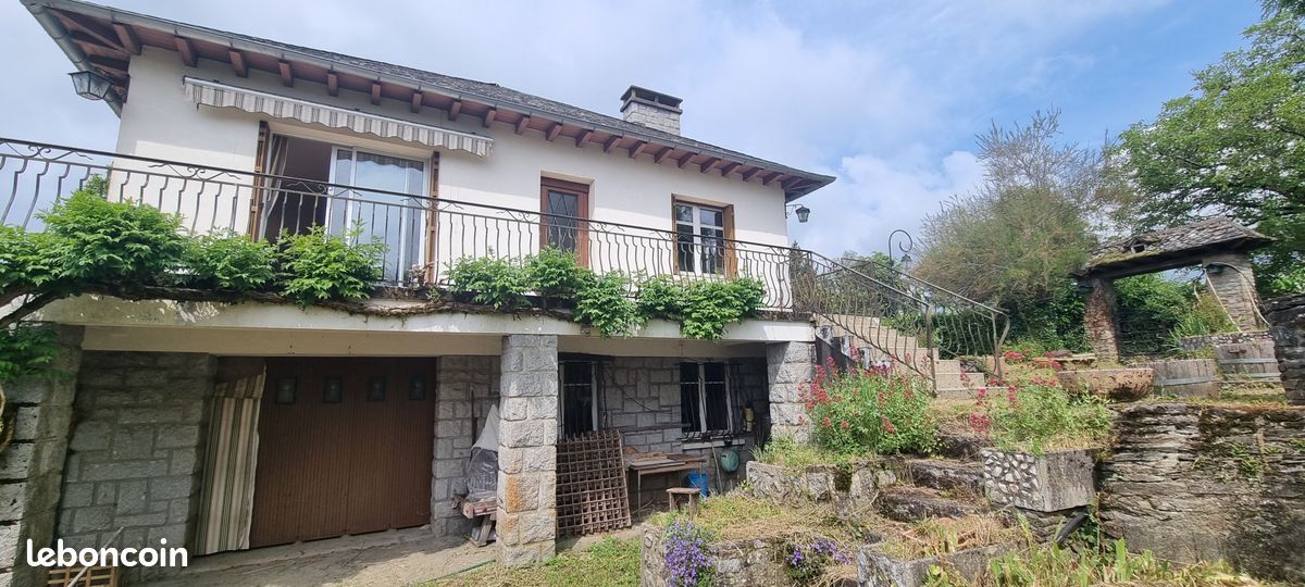 Maison 4 pièces 115 m² · au Fel · 115 m² · 230 000 €