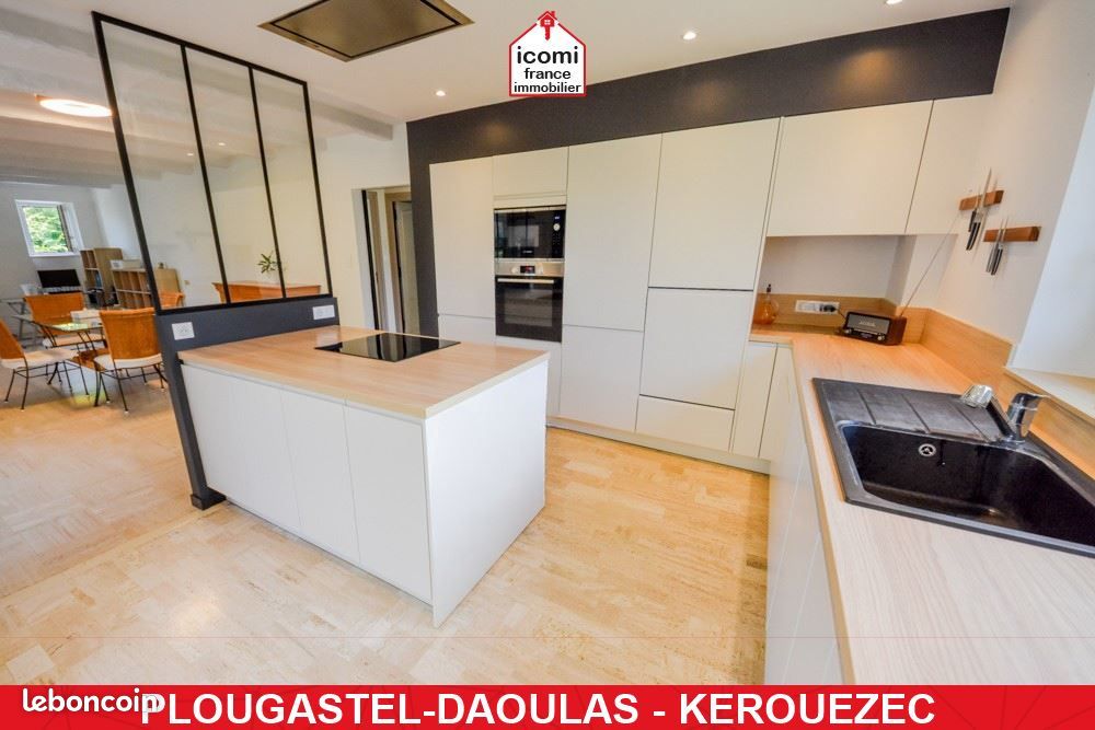 Maison 7 pièces 223 m² · à Plougastel-Daoulas · 223 m² · 557 500 €