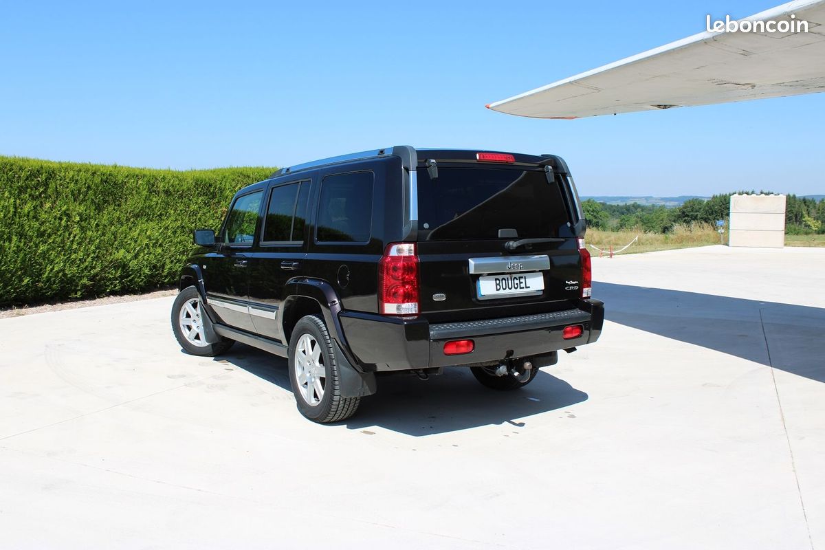 Jeep COMMANDER 3L V6 218 CV CRD "7 PLACES" OVERLAND "4X4" GPS RE CAMÉRA TOE ATTELAGE BOITE AUTO (image 3)