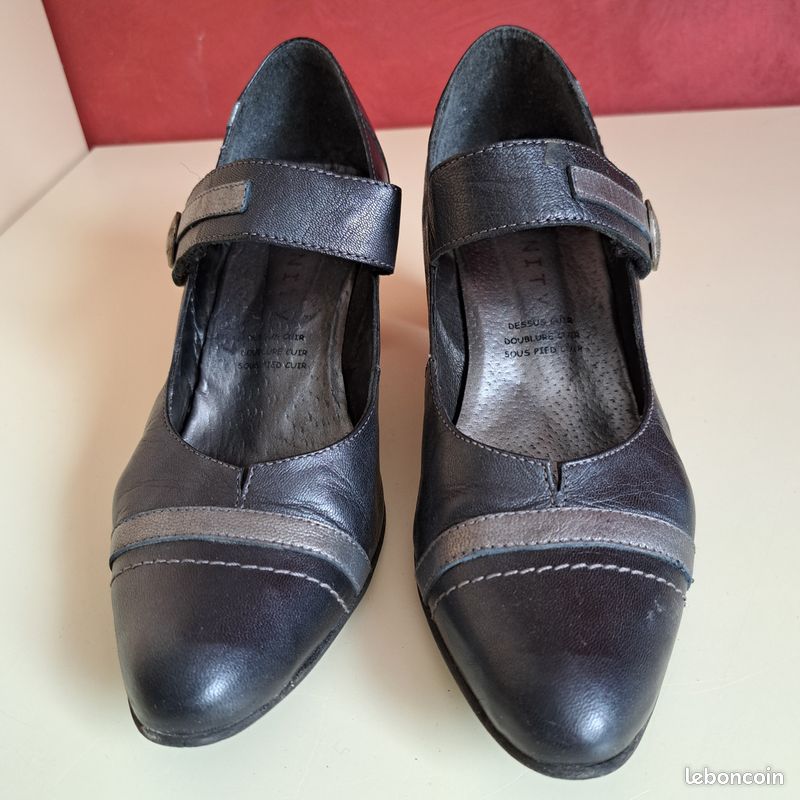 Sandales à Talon Haut En Cuir Rouge – Marque Capelli Rossi – Pointure 38 – Occasion Excellent état