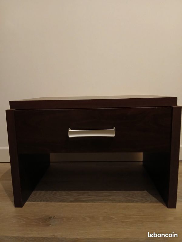 Table de nuit (image 1)