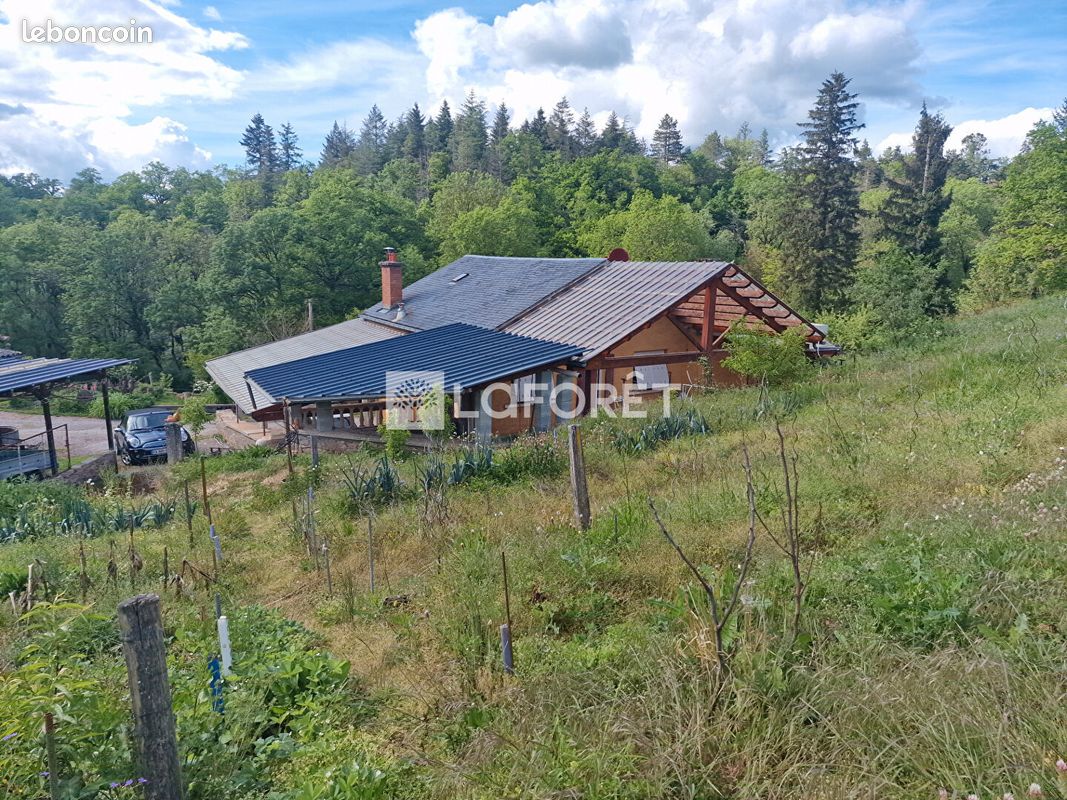 Maison 4 pièces 90 m² · à Sainte-Radegonde · 90 m² · 220 000 €