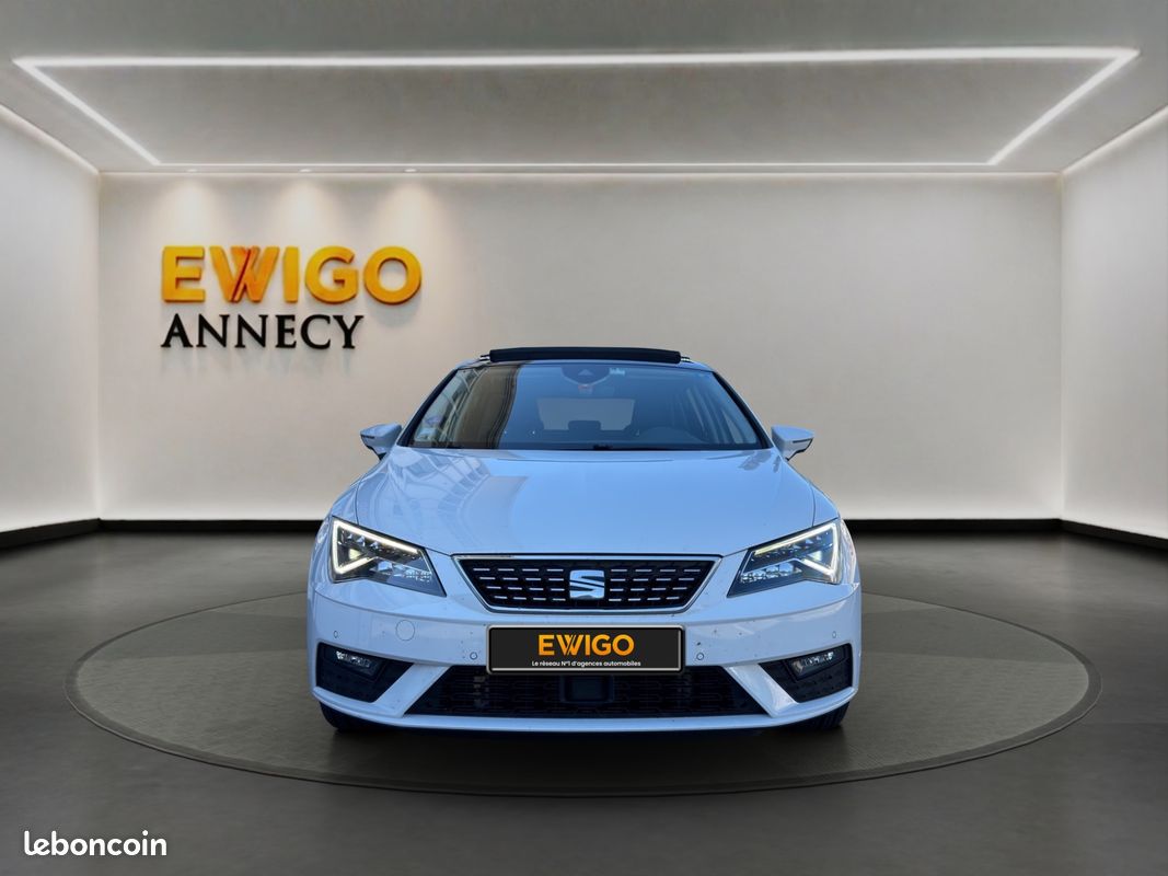 SEAT Leon 1.5 TSi 150CH XCELLENCE DSG / TOIT OUVRANT / CARPLAY / VIRTUAL COCKPIT / CAMERA / GARANTIE 6 MOIS (image 17)