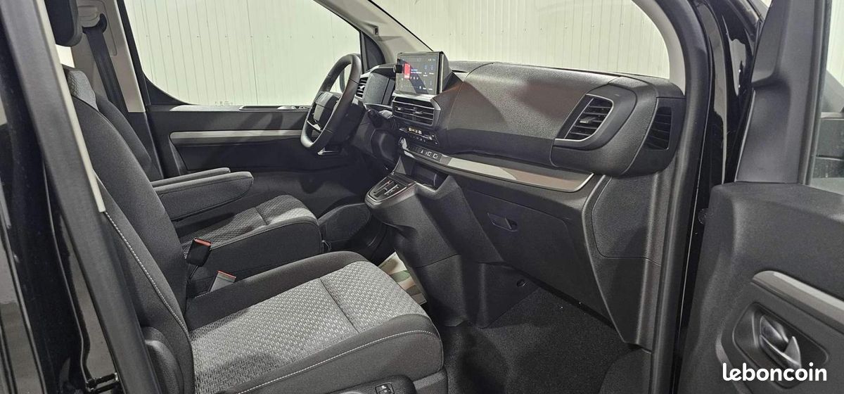 Peugeot Traveller M 2.2 Diesel 180ch S&S EAT8 Business (image 14)