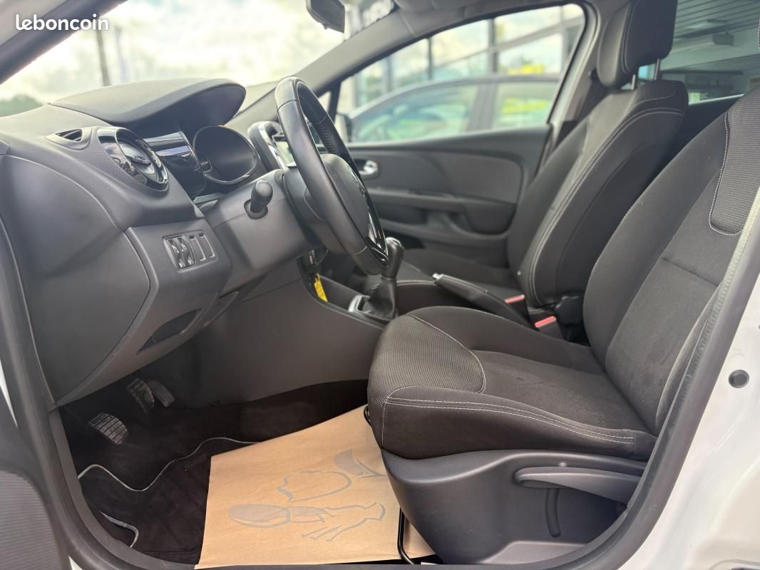 Renault Clio IV TCE 75CV LIMITED (image 8)