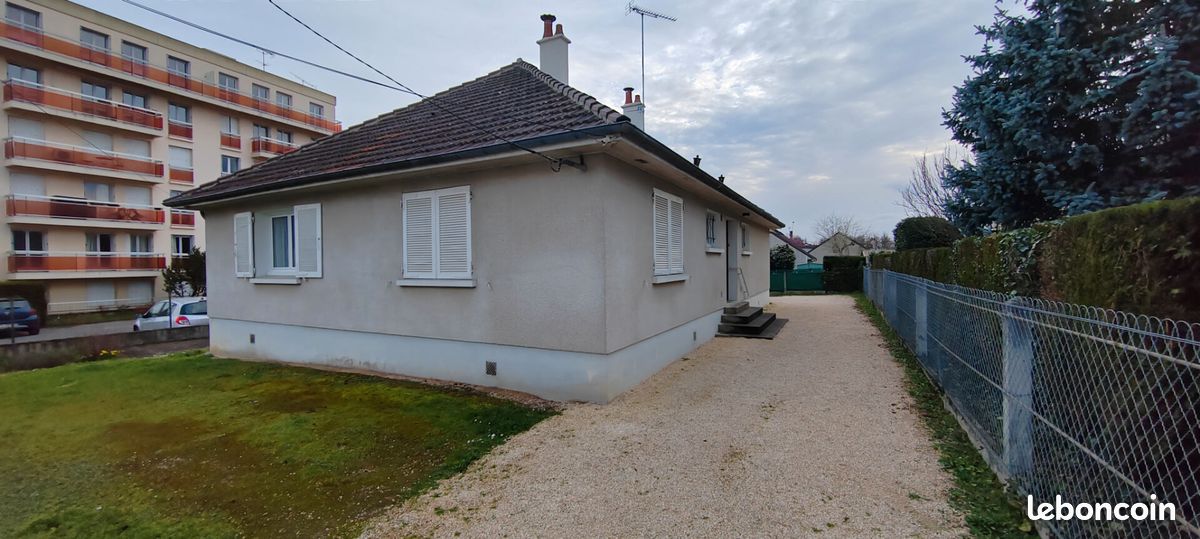 Appartement 1 pièce 25 m² · à Bourges · 25 m² · 400 €