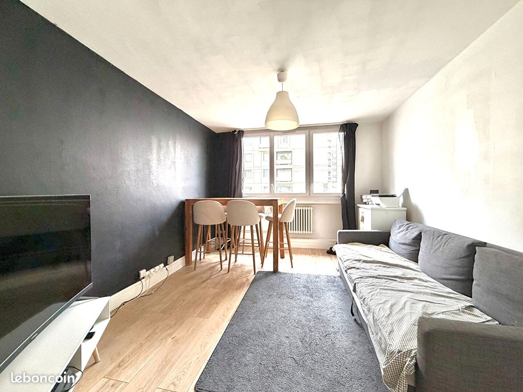 Appartement 3 pièces 54 m² · à Saint-Étienne · 54 m² · 600 €