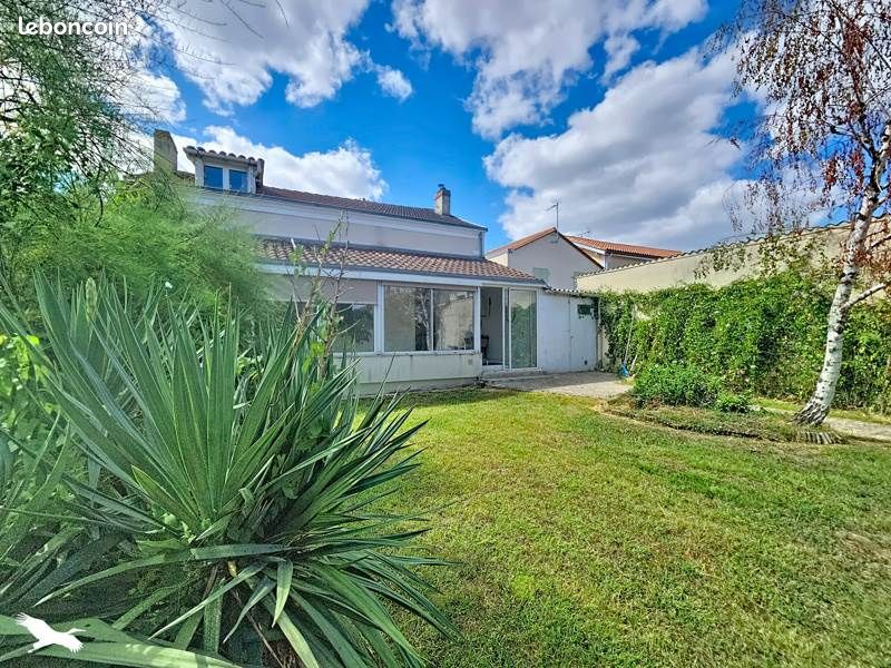 Maison 6 pièces 140 m² · à Périgueux · 140 m² · 239 625 €