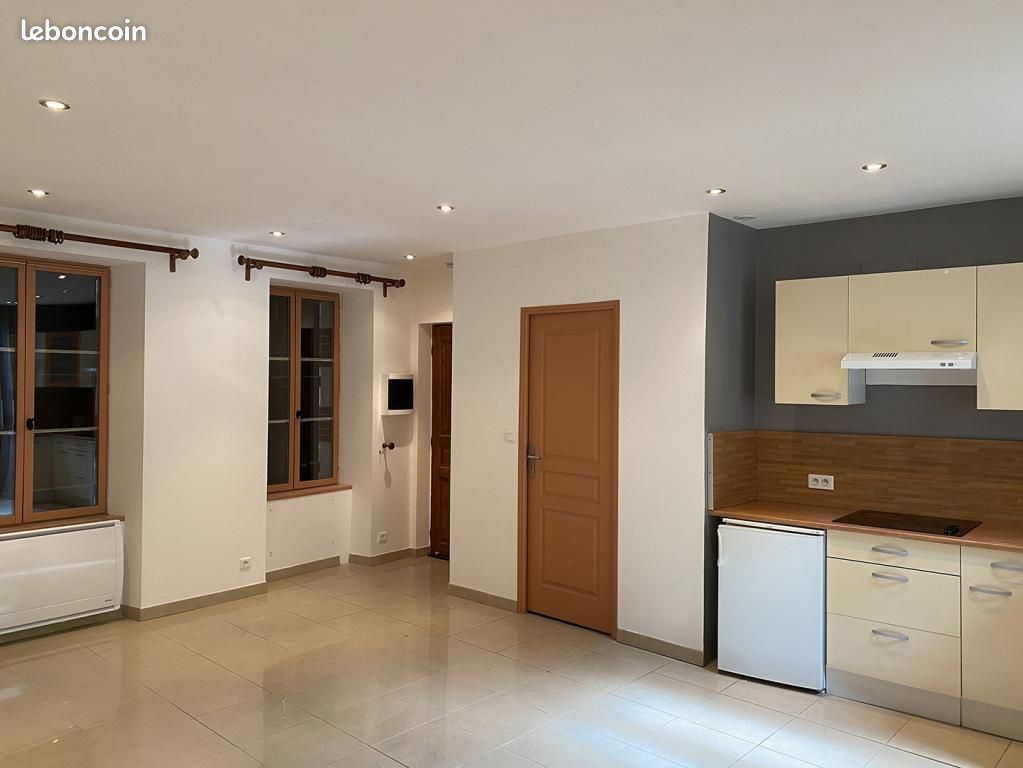 Appartement 2 pièces 36 m² · à Aubigny-sur-Nère · 36 m² · 450 €