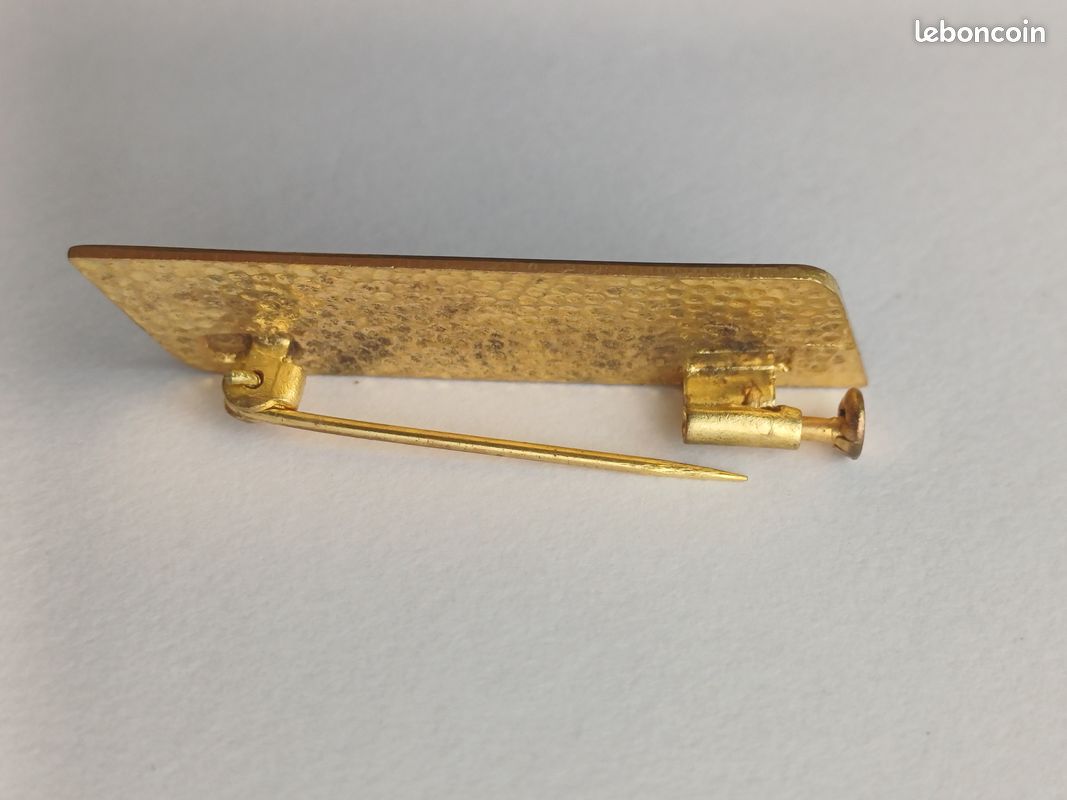Ancienne épinglette avec système de sécurité : Insigne Badge Contrôleur Train Chemin de Fer SNCF (image 3)