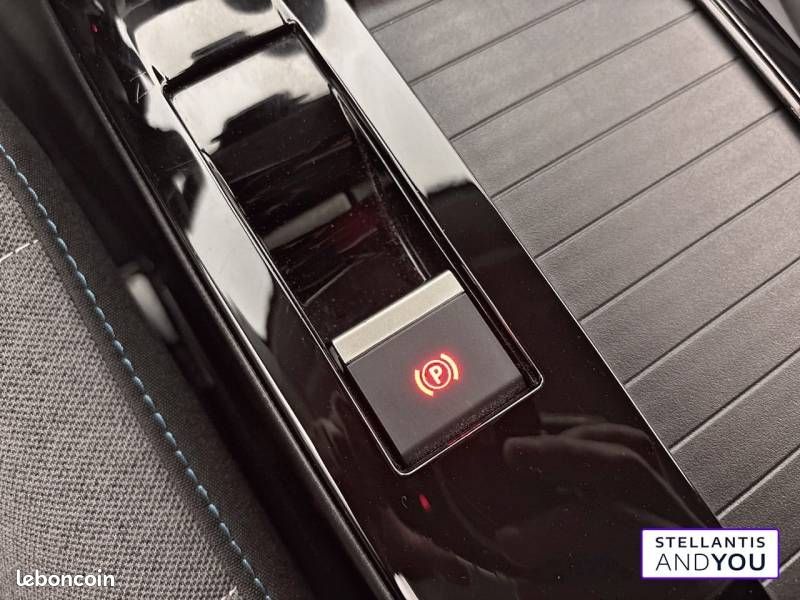 Citroën C4 PureTech 130 S&S BVM6 Feel (image 30)
