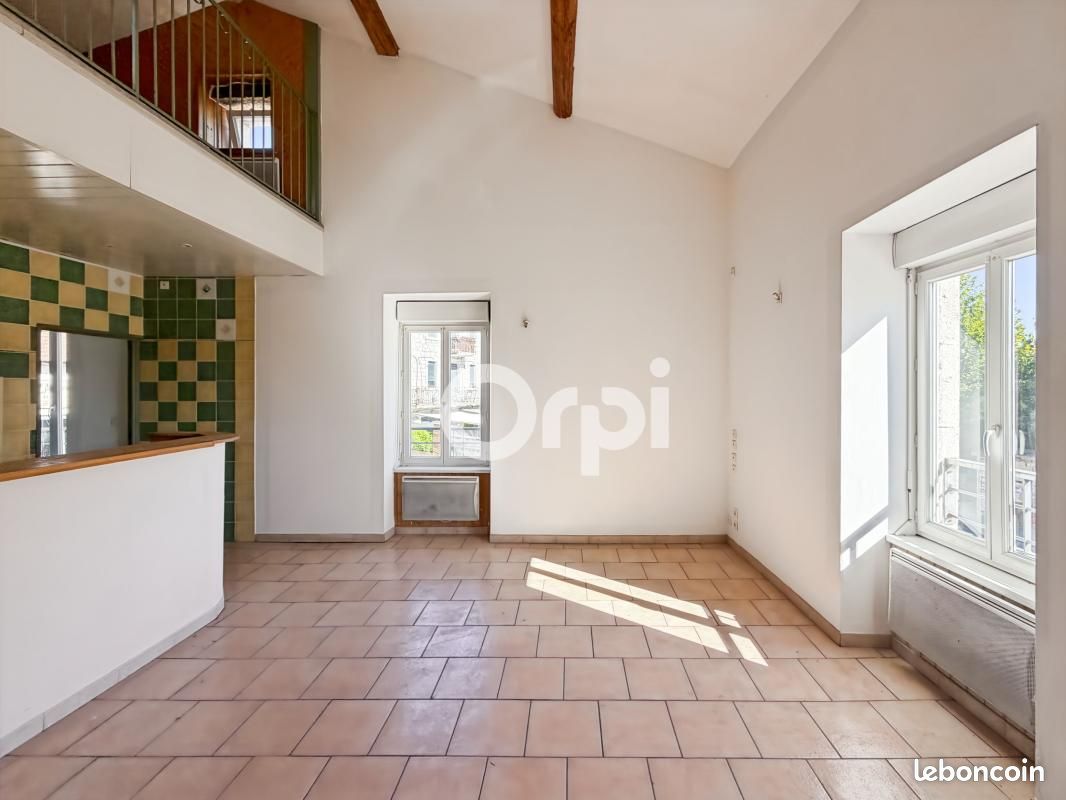 Appartement 1 pièce 88 m² · à Ruoms · 88 m² · 99 000 €