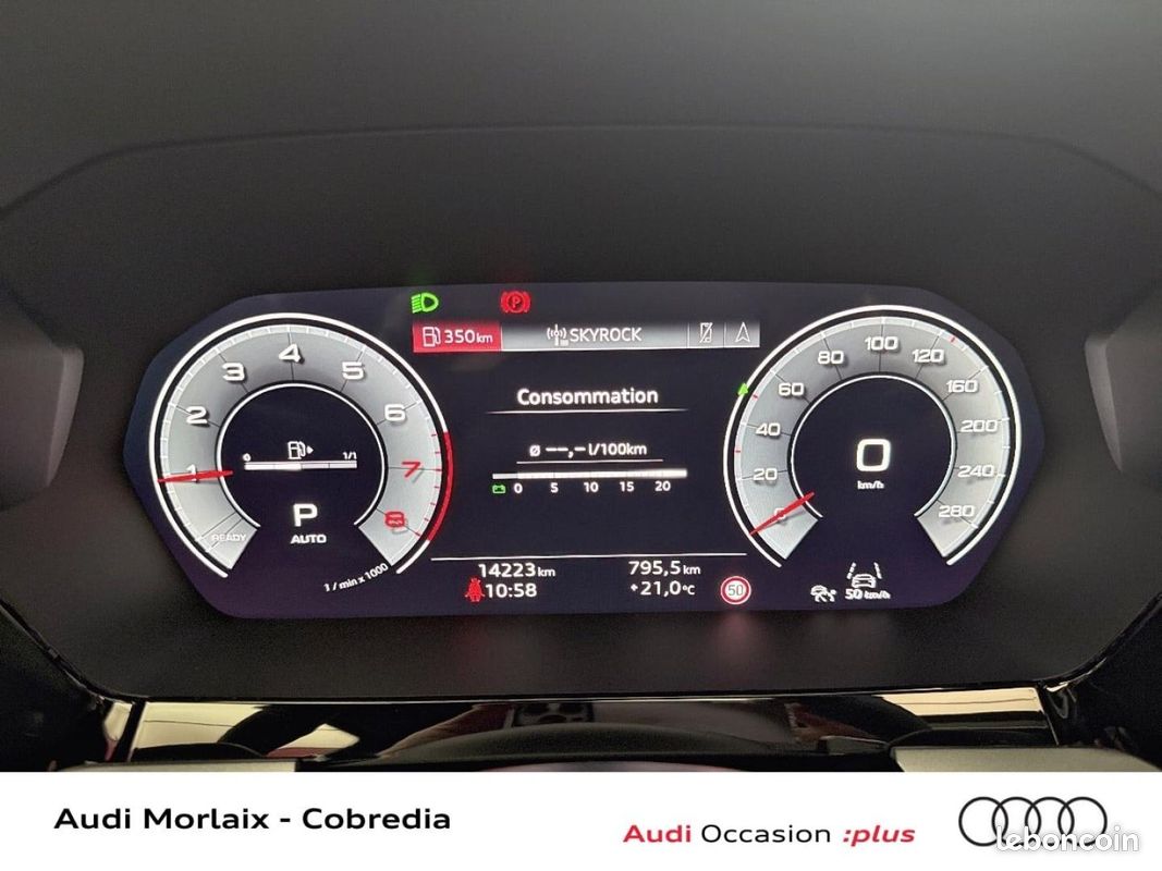 Audi A3 Sportback 1.5 TFSI 150ch Hybride S line S tronic 7 (image 16)
