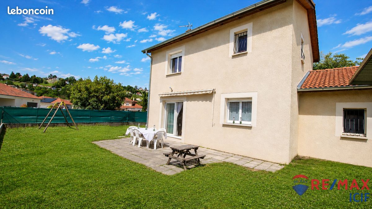 Maison 4 pièces 94 m² · à Ruy-Montceau · 94 m² · 279 800 €