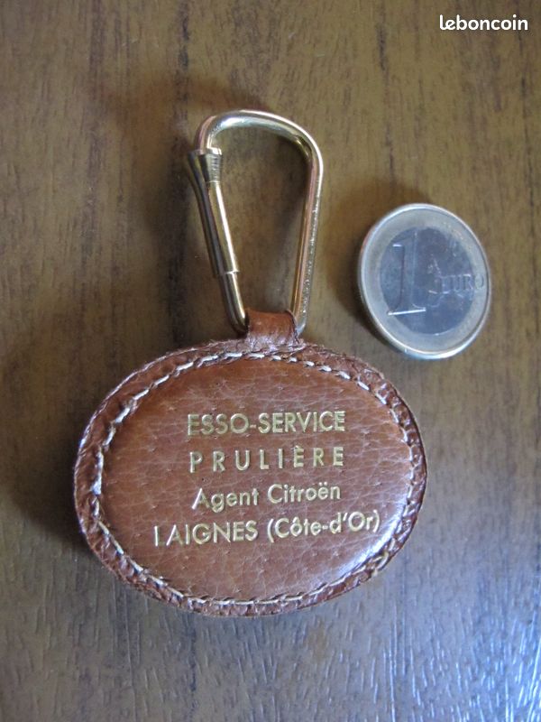 Porte clés Esso Service à Laignes , prix livré en suivi , LIRE (image 3)
