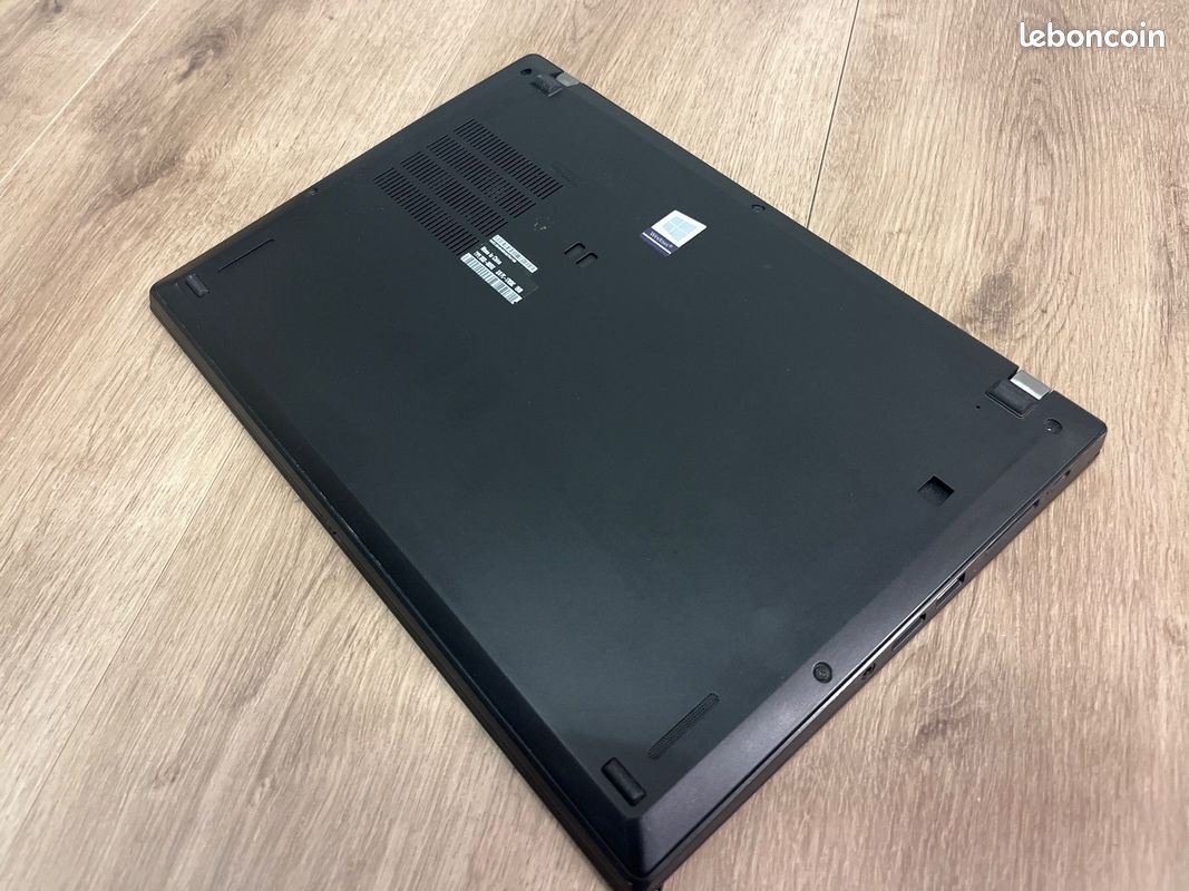 Lenovo Thinkpad X390 (image 3)
